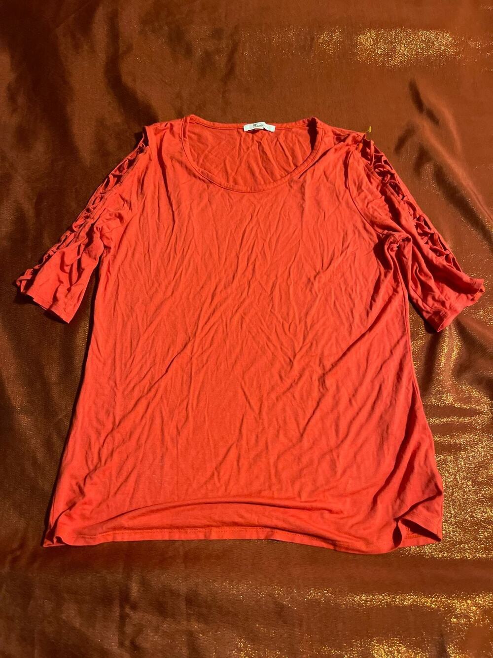 89TH + MADISON Top Womens M Coral 3/4 Sleeve Lattice Detail Tunic Scoop Neck